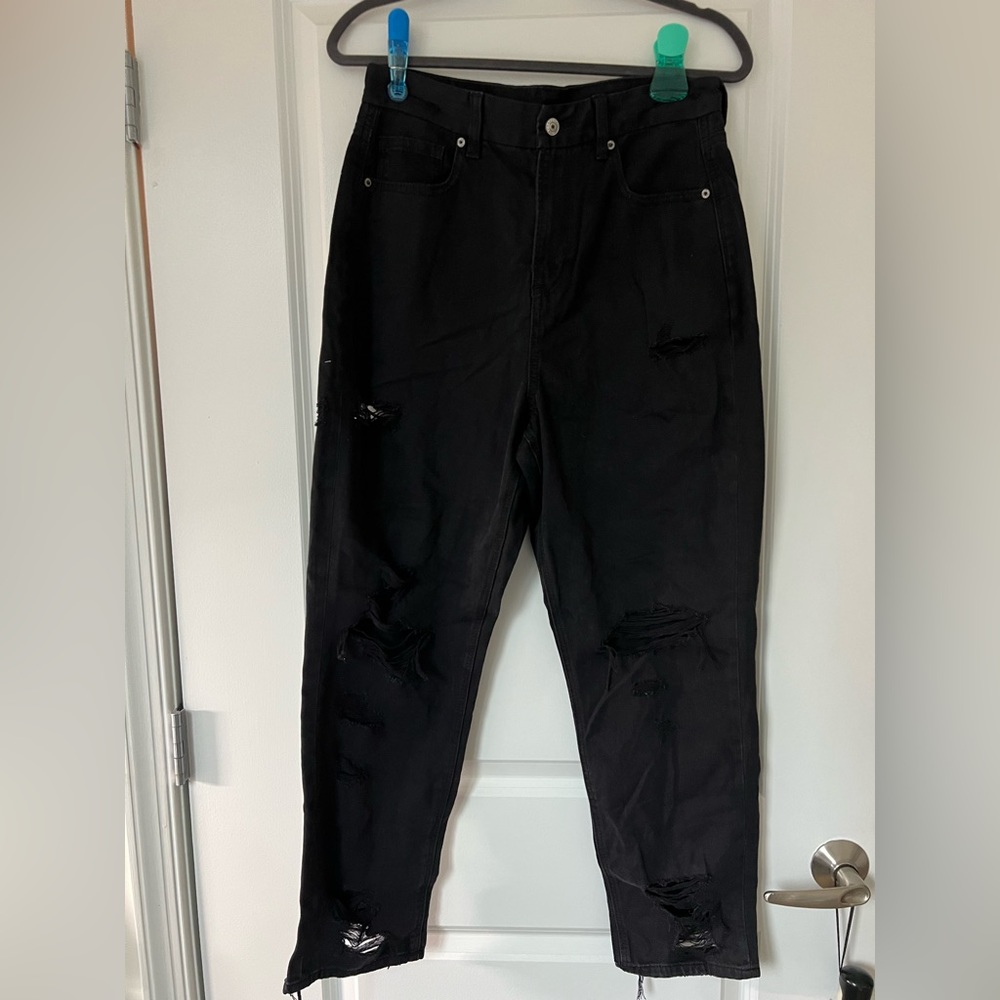 Black Curvy mom jeans ripped Size 10 Regular